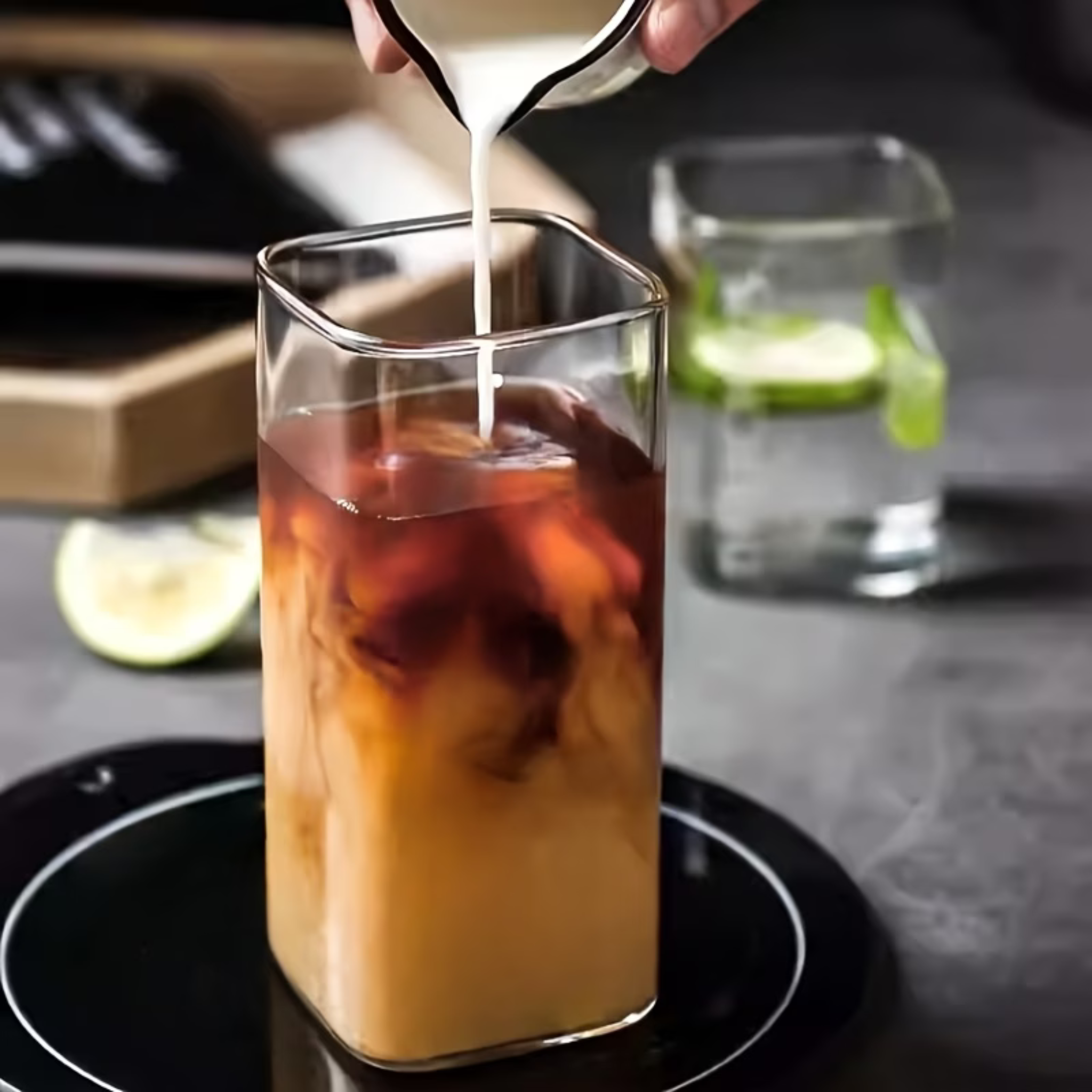 Mug Carré en Verre avec Couvercle et Paille – Élégant & Résistant - Cuispra