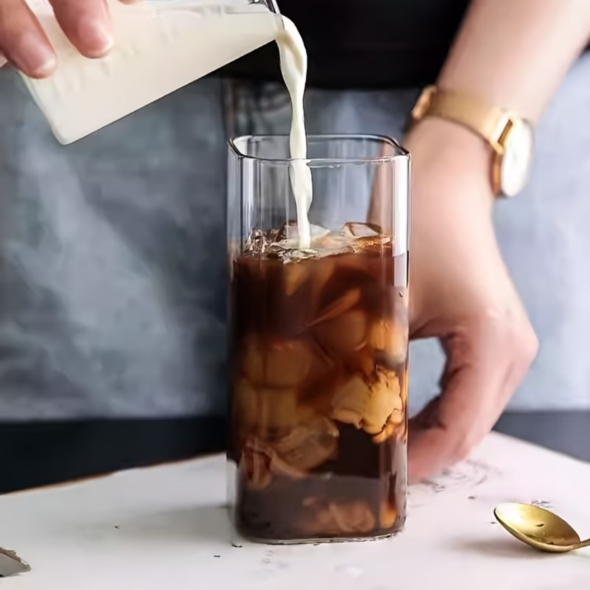 Mug Carré en Verre avec Couvercle et Paille – Élégant & Résistant - Cuispra